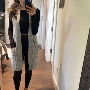 Wilfred Sleeveless Checkerboard Cardigan